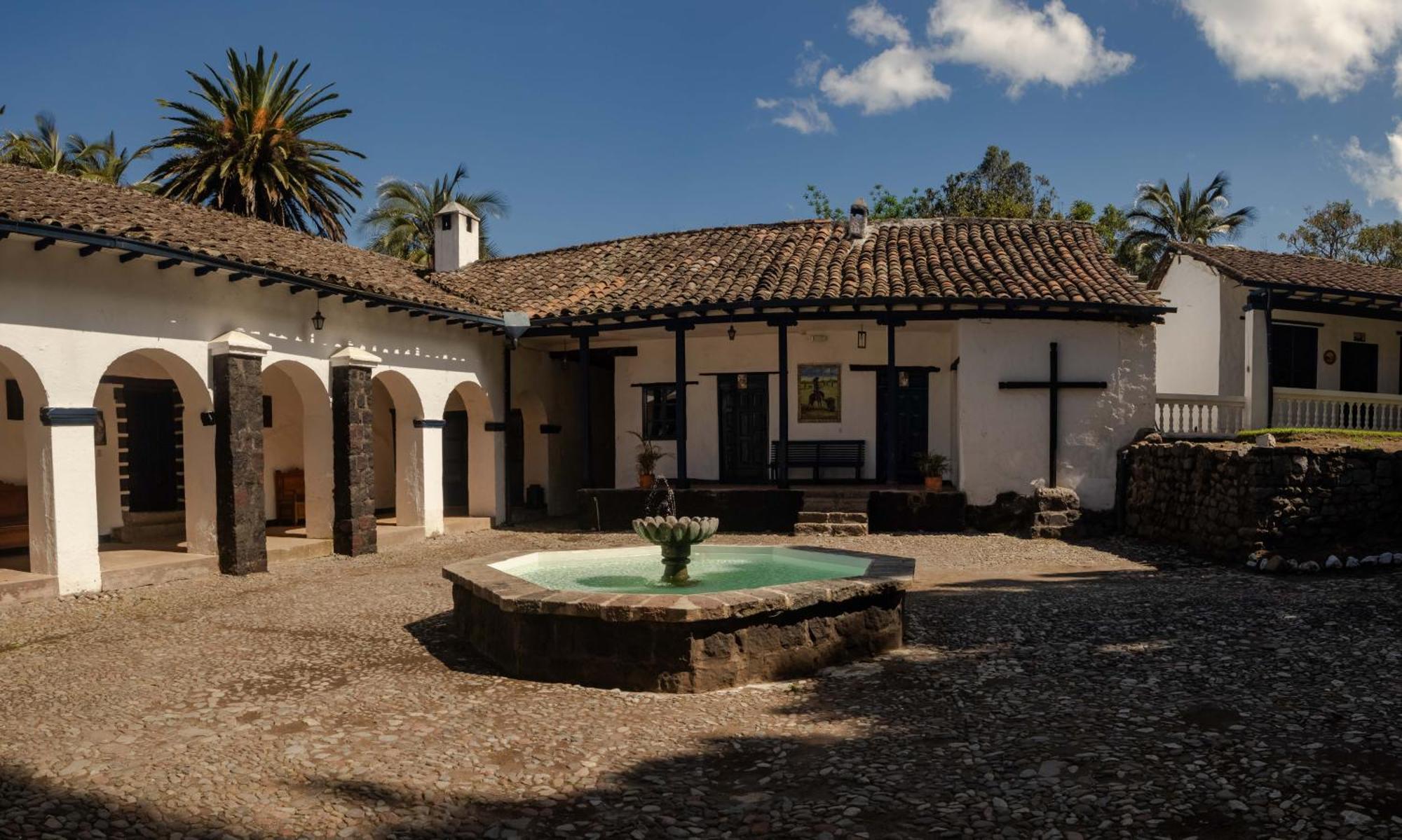 Hotel Hosteria Hacienda Pinsaqui Otavalo Exterior foto